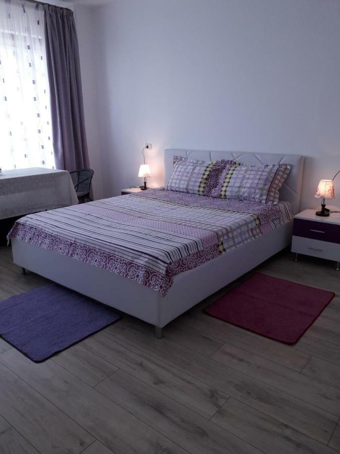 Studio Sunset Violet Mamaia Buitenkant foto
